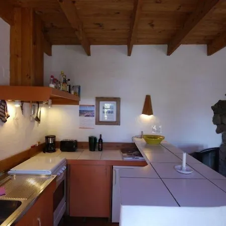 In Mit Gemeinsamem Pool Holiday home Guatiza